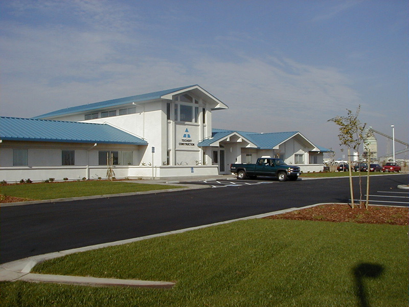 an image of the new Teichert Woodland District Office building
